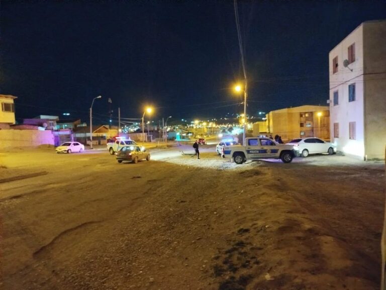 Policía en Comodoro Rivadavia investiga ataque a balazos y homicidio