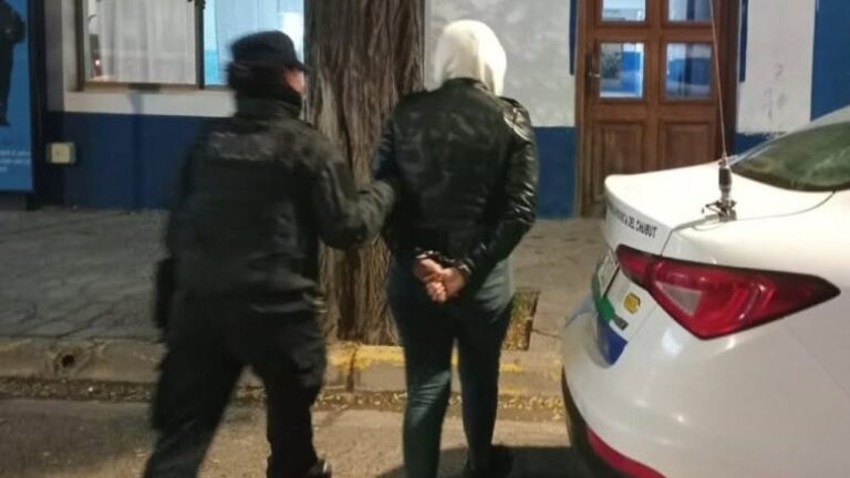 Mujer detenida en comisaría de Puerto Madryn por pedido de captura
