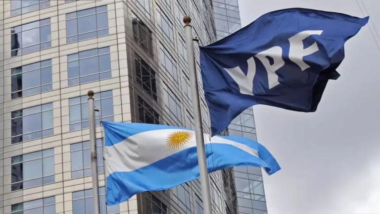 Mapa de Vaca Muerta con áreas concesionadas a YPF en Neuquén