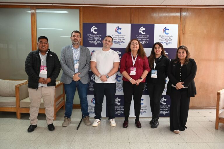 Secretario de Turismo de Puerto Madryn en el Congreso de FAEVYT en Mendoza