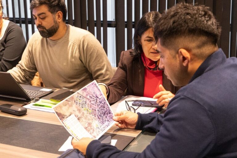 Reunión de la comisión de emergencia por el derrumbe del Cerro Hermitte en Comodoro Rivadavia